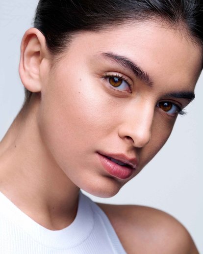 skin-myth-does-the-sun-help-acne